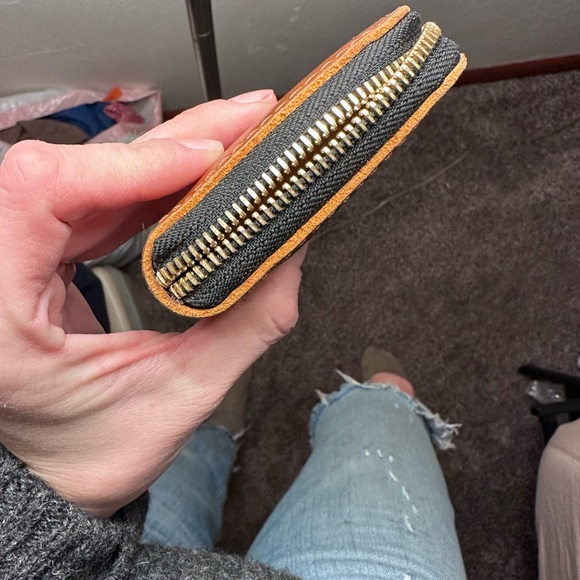 Portland Leather Goods Small Zip Wallet - Picture 5 of 6